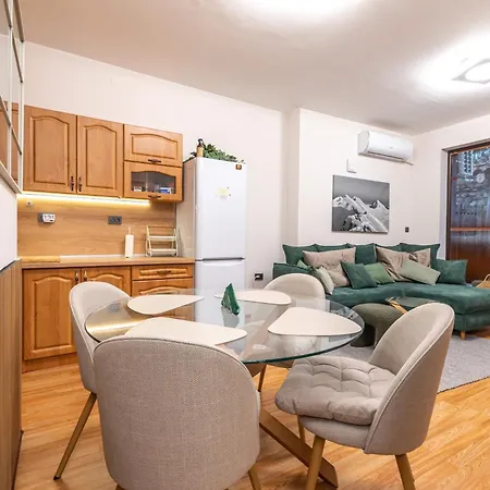 Excalibur At The Knight's Apartment Bansko