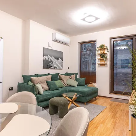 Apartment Excalibur At The Knight's *